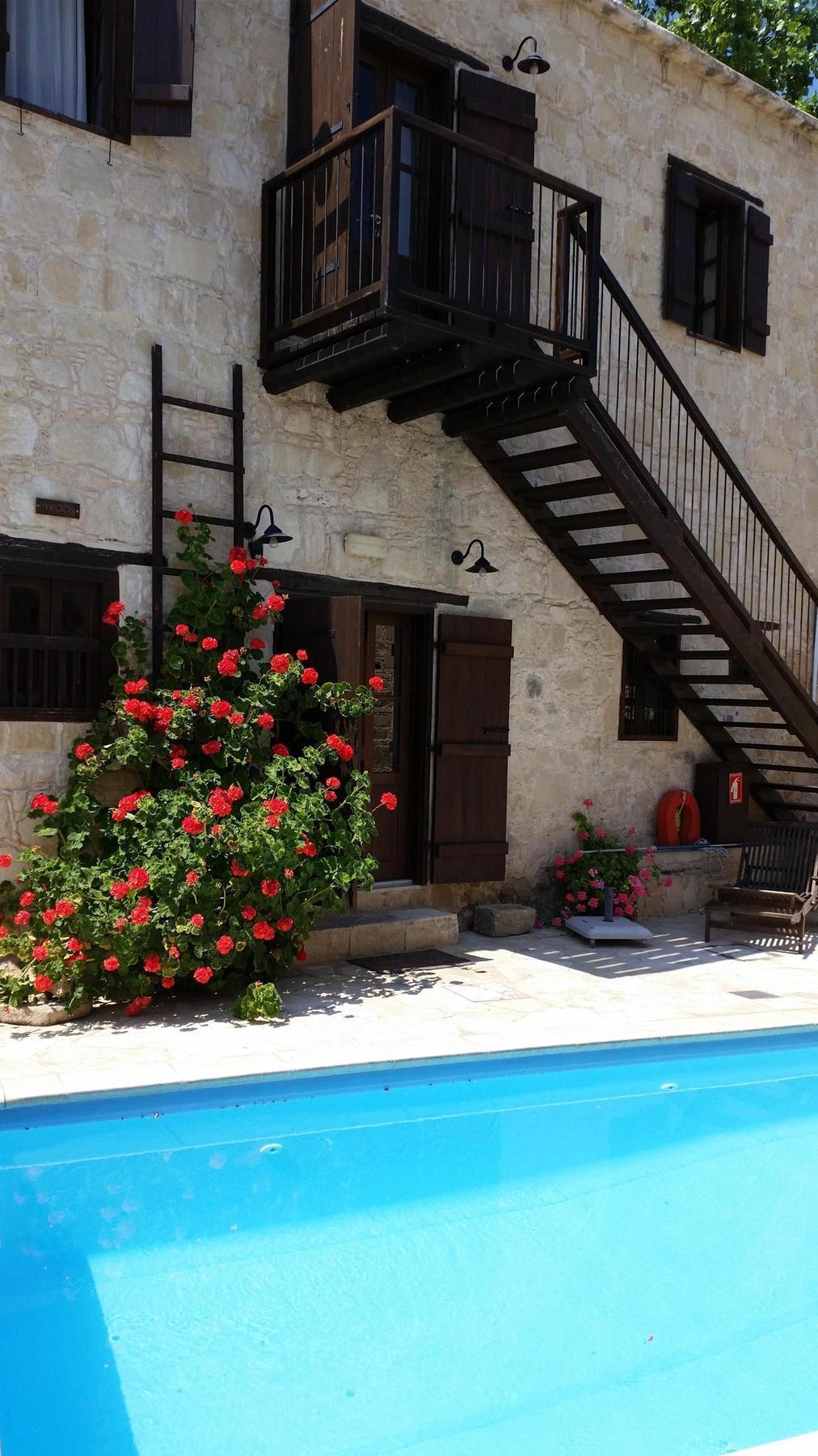 Leonidas Village Houses Goudhi Exterior foto