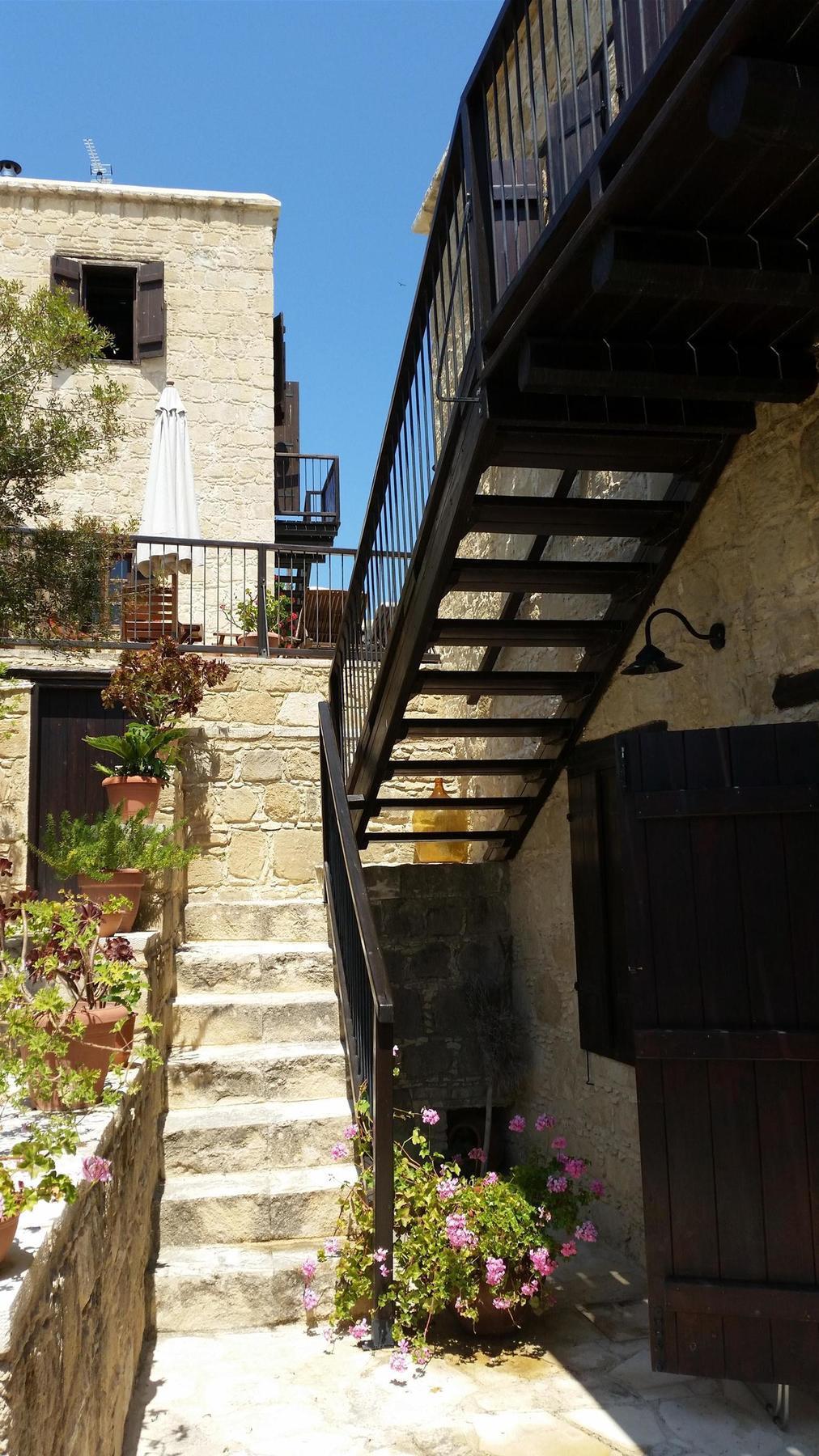 Leonidas Village Houses Goudhi Exterior foto