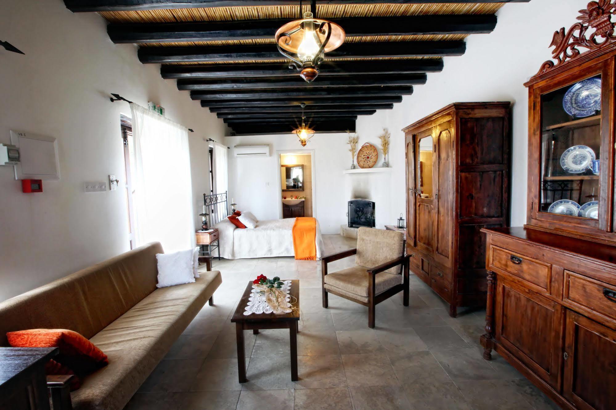 Leonidas Village Houses Goudhi Exterior foto