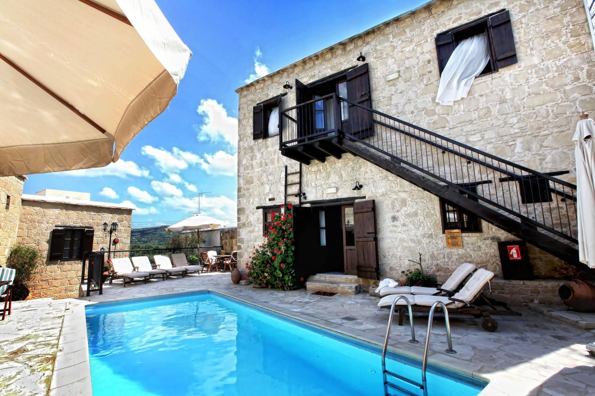 Leonidas Village Houses Goudhi Exterior foto